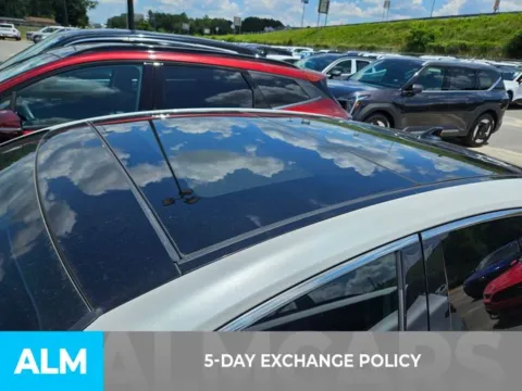 More photos of 2021 Toyota Camry XSE at ALM Kia Perry, GA