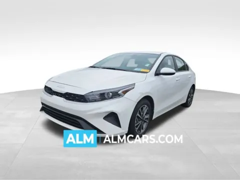 White 2024 Kia Forte LXS for sale in Perry, GA