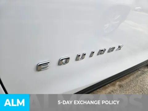 More photos of 2021 Chevrolet Equinox LT at ALM Kia Perry, GA