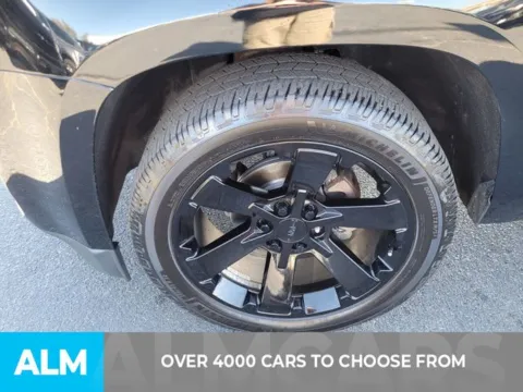 Another view of 2020 GMC Yukon XL Denali for sale in Perry, GA at ALM Kia Perry