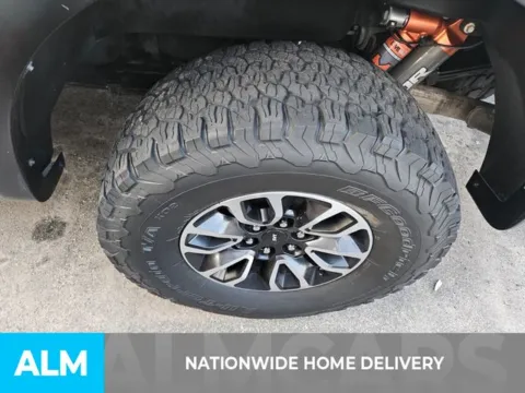 More photos of 2020 Ford F-150 Raptor at ALM Kia Perry, GA
