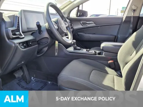 More photos of 2024 Kia Sportage LX at ALM Kia Perry, GA