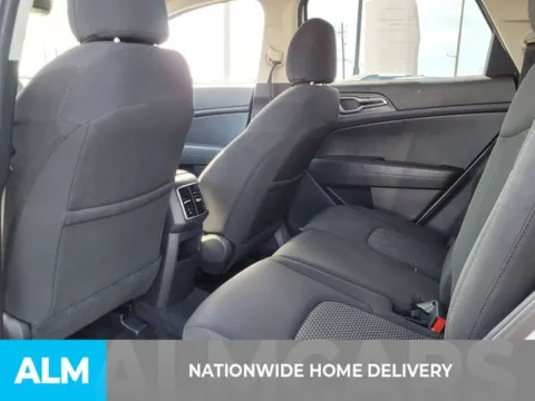 More photos of 2024 Kia Sportage LX at ALM Kia Perry, GA