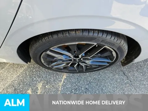 More photos of 2023 Kia K5 GT at ALM Kia Perry, GA