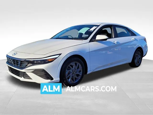 White 2024 Hyundai Elantra SEL for sale in Perry, GA