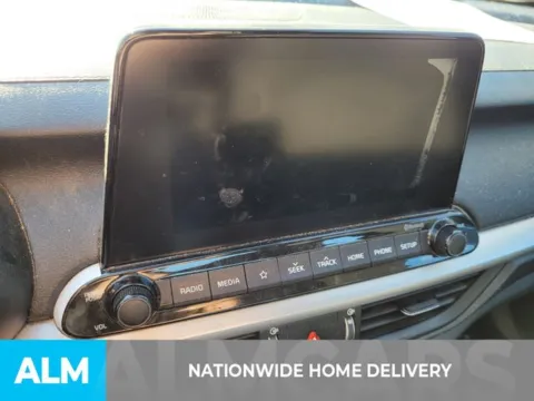 More photos of 2021 Kia Forte LXS at ALM Kia Perry, GA