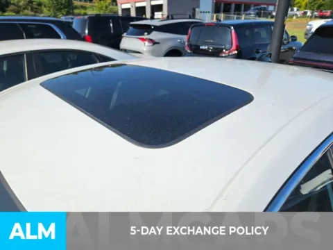 More photos of 2024 Honda Accord Hybrid Sport at ALM Kia Perry, GA