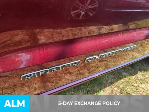 More photos of 2020 Jeep Grand Cherokee Overland at ALM Kia Perry, GA