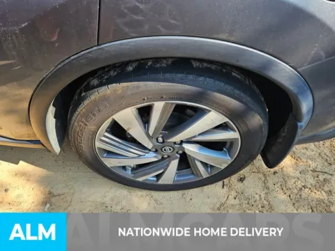 More photos of 2020 Nissan Murano SL at ALM Kia Perry, GA