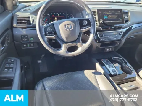 More photos of 2021 Honda Passport Touring at ALM Kia Perry, GA