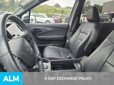 More photos of 2022 Honda Pilot TrailSport at ALM Kia Perry, GA