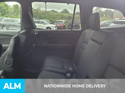 More photos of 2022 Honda Pilot TrailSport at ALM Kia Perry, GA