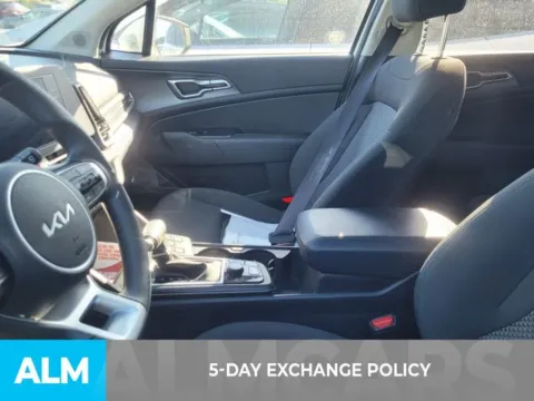 More photos of 2024 Kia Sportage LX at ALM Kia Perry, GA