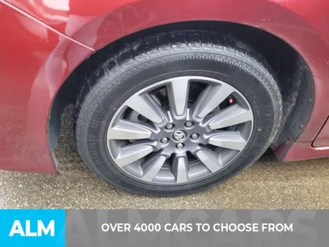 Another view of 2018 Toyota Sienna XLE for sale in Perry, GA at ALM Kia Perry