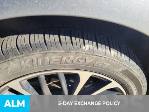 More photos of 2020 Toyota Camry SE at ALM Kia Perry, GA