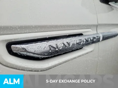 More photos of 2020 Lincoln Navigator Reserve at ALM CDJR Perry, GA