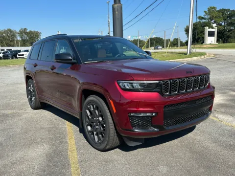 Another view of 2025 Jeep Grand Cherokee L Summit for sale in Perry, GA at ALM CDJR Perry