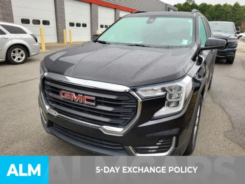 More photos of 2022 GMC Terrain SLE at ALM CDJR Perry, GA