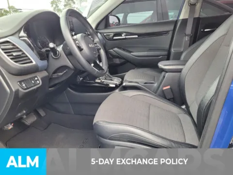 More photos of 2023 Kia Seltos S at ALM CDJR Perry, GA