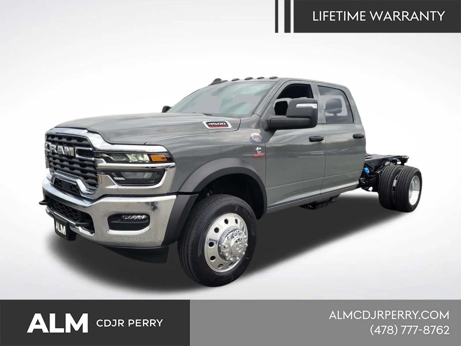 2026 RAM 4500 Tradesman 4X4 Crew Cab DRW 173" WB's photo