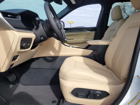 Another view of 2025 Jeep Grand Cherokee L Limited for sale in Perry, GA at ALM CDJR Perry