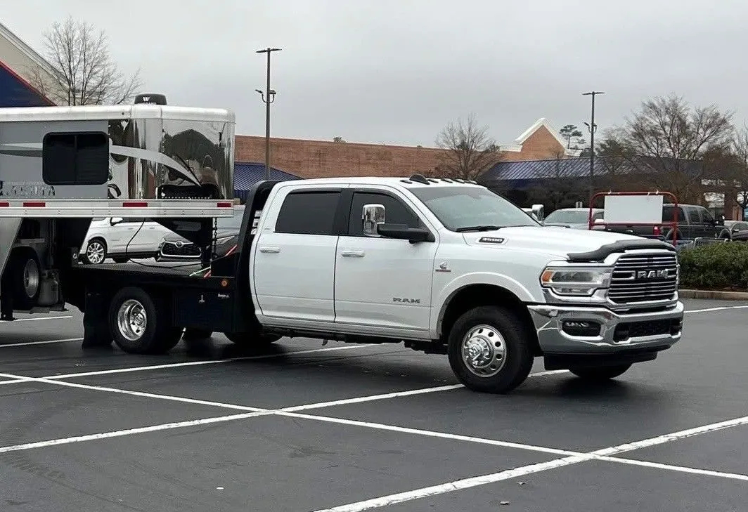 2022 RAM Ram 3500 Chassis Cab Laramie's photo