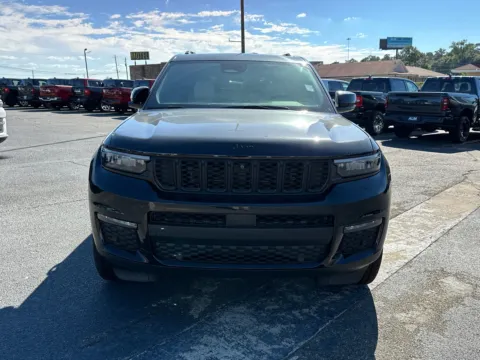 Photos of 2025 Jeep Grand Cherokee L Limited for sale in Perry, GA at ALM CDJR Perry