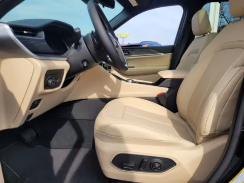 Another view of 2025 Jeep Grand Cherokee L Limited for sale in Perry, GA at ALM CDJR Perry