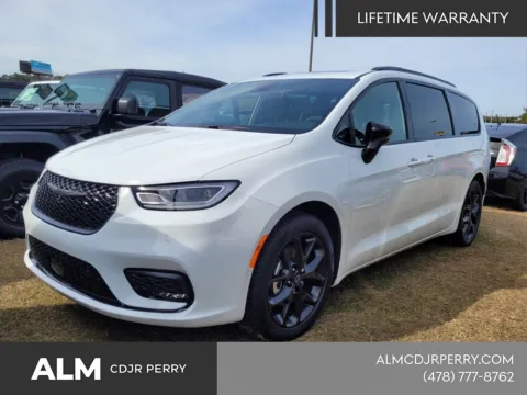 White 2026 Chrysler Pacifica Limited for sale in Perry, GA