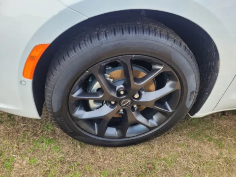 Photos of 2026 Chrysler Pacifica Limited for sale in Perry, GA at ALM CDJR Perry