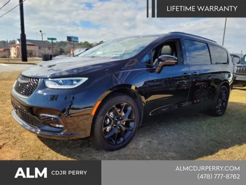 Black 2026 Chrysler Pacifica Limited for sale in Perry, GA