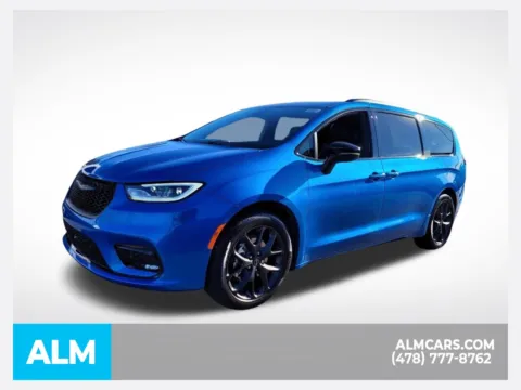Blue 2026 Chrysler Pacifica Limited for sale in Perry, GA