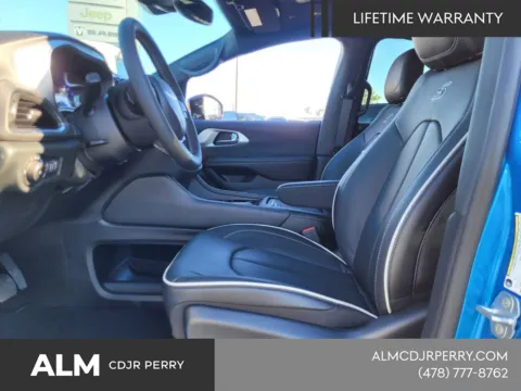 Another view of 2026 Chrysler Pacifica Limited for sale in Perry, GA at ALM CDJR Perry