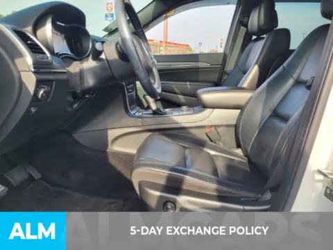 More photos of 2022 Jeep Grand Cherokee WK Limited at ALM CDJR Perry, GA