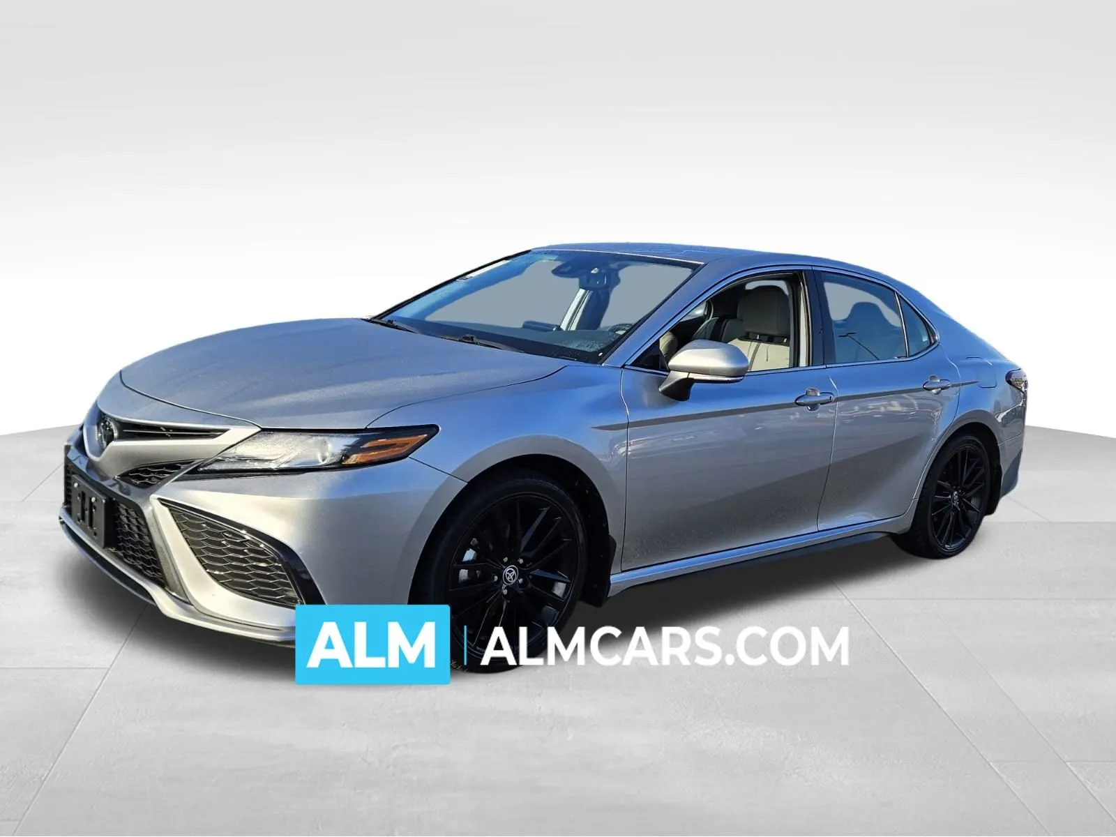 2023 Toyota Camry XSE's photo