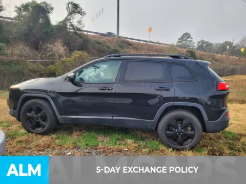 More photos of 2016 Jeep Cherokee Altitude at ALM CDJR Perry, GA