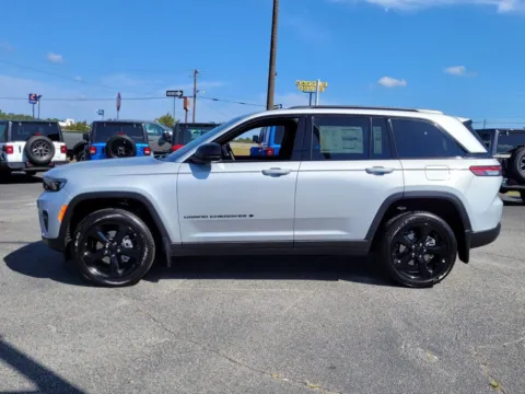 Photos of 2025 Jeep Grand Cherokee Altitude X for sale in Perry, GA at ALM CDJR Perry