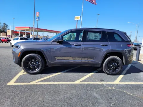 Photos of 2026 Jeep Grand Cherokee Laredo for sale in Perry, GA at ALM CDJR Perry