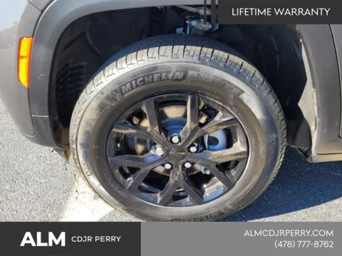 More photos of 2026 Jeep Grand Cherokee Laredo at ALM CDJR Perry, GA
