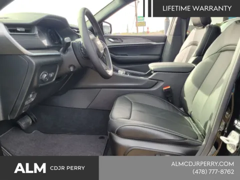 More photos of 2026 Jeep Grand Cherokee Limited at ALM CDJR Perry, GA