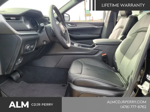 More photos of 2026 Jeep Grand Cherokee Limited at ALM CDJR Perry, GA