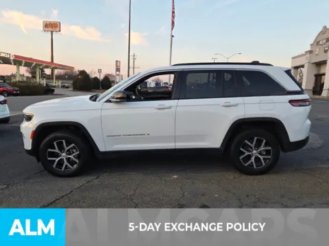 More photos of 2024 Jeep Grand Cherokee Limited at ALM CDJR Perry, GA