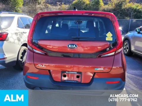 More photos of 2021 Kia Soul S at ALM CDJR Perry, GA