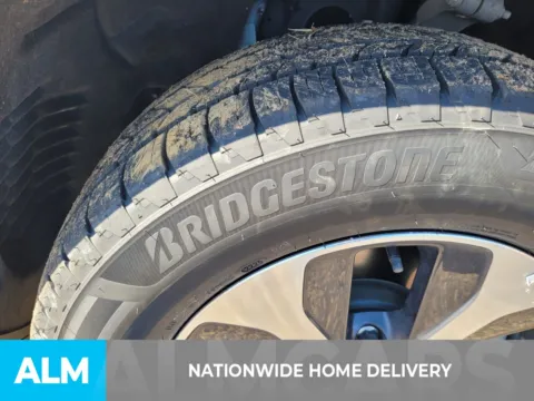 More photos of 2024 Jeep Grand Cherokee 4xe at ALM CDJR Perry, GA