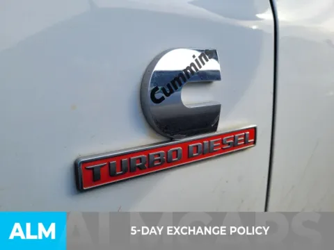 More photos of 2019 Ram 3500 Tradesman at ALM CDJR Perry, GA