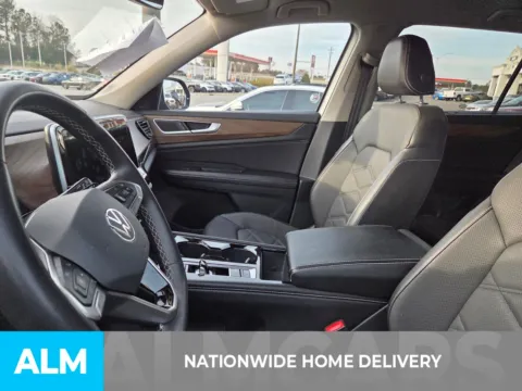 More photos of 2024 Volkswagen Atlas 2.0T SE w/Technology at ALM CDJR Perry, GA