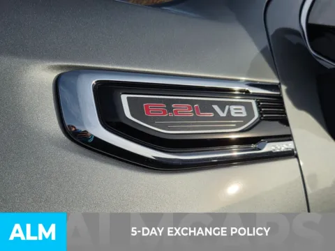 More photos of 2023 GMC Sierra 1500 SLT at ALM CDJR Perry, GA