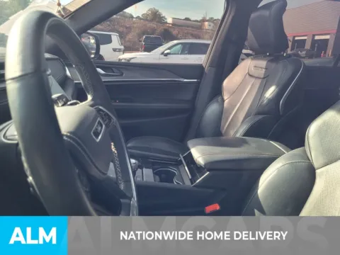 More photos of 2021 Jeep Grand Cherokee L Overland at ALM CDJR Perry, GA