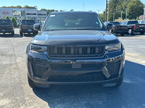 Photos of 2026 Jeep Grand Cherokee Altitude for sale in Perry, GA at ALM CDJR Perry