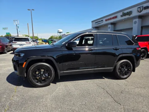 Photos of 2026 Jeep Grand Cherokee Laredo for sale in Perry, GA at ALM CDJR Perry